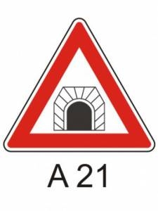 A21 - Pozor, tunel - výstražná dopravní značka