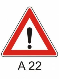 A22 - Jiné nebezpečí - výstražná dopravní značka