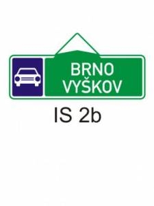 IS2b - směrová tabule pro příjezd k silnici pro mot. vozidla (se dvěma cíli) - informativní směrová dopravní značka